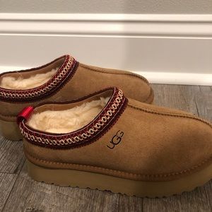 Women’s UGG Tazz Platform Clogs